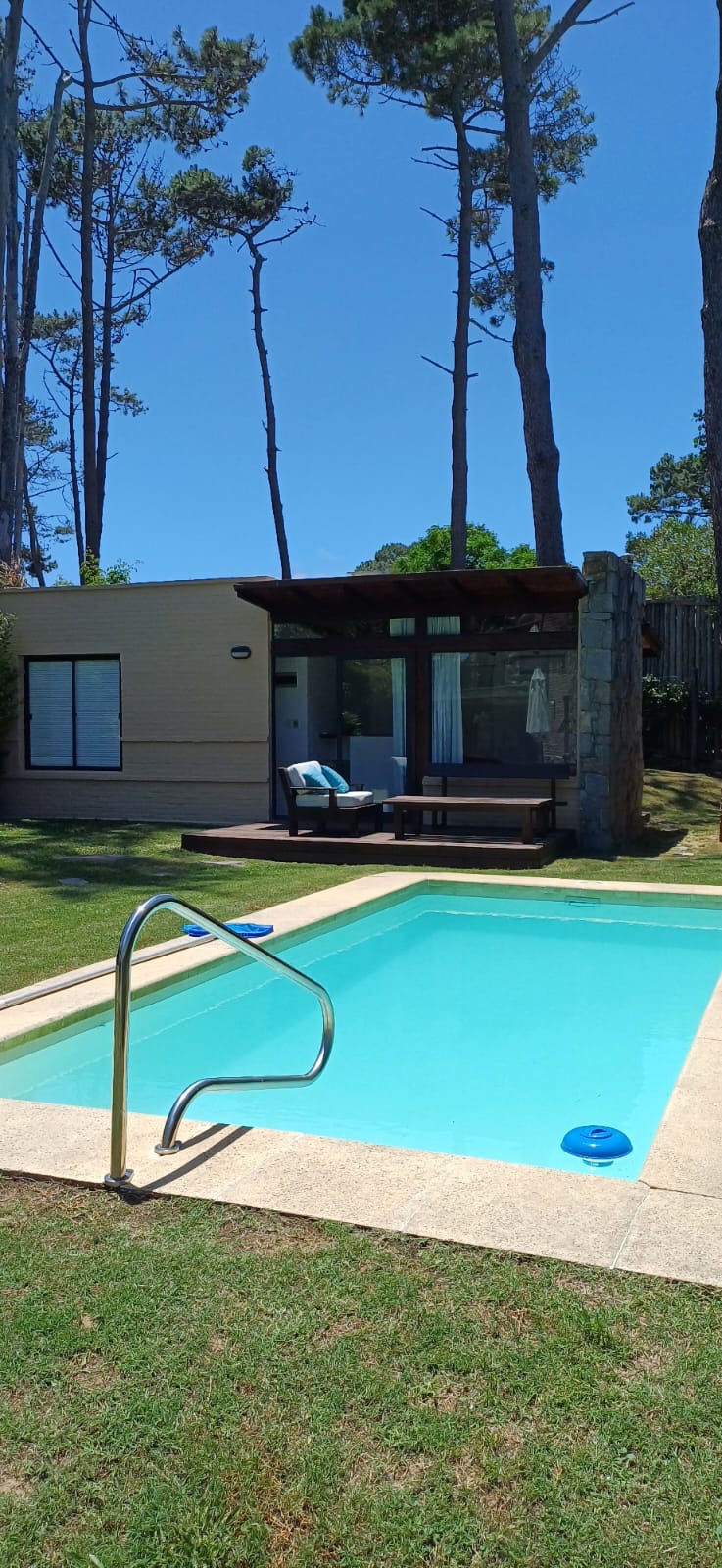 Casa en alquiler Montoya Punta del Este a pasos del Mar